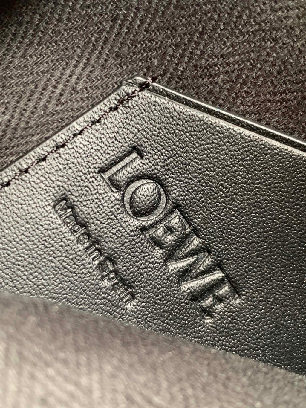 LO Sling Bag