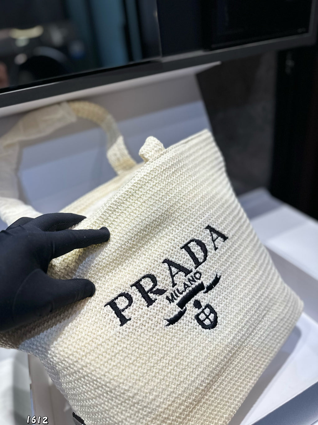 EMBROIDED LOGO TOTE BAG 30 IN WHITE WOVEN RAFFIA