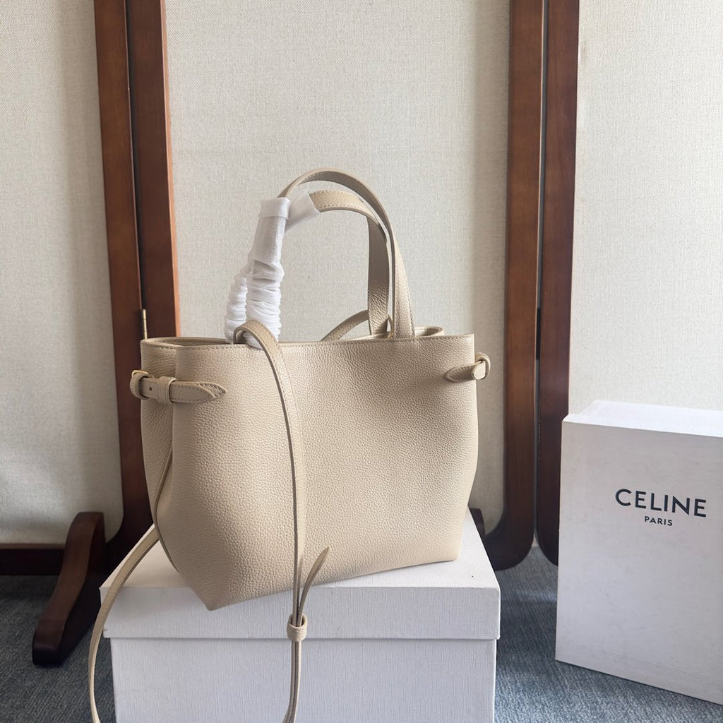 MINI CABAS ANAÏS CUIR TRIOMPHE 20 IN BEIGE GRAINED CALFSKIN