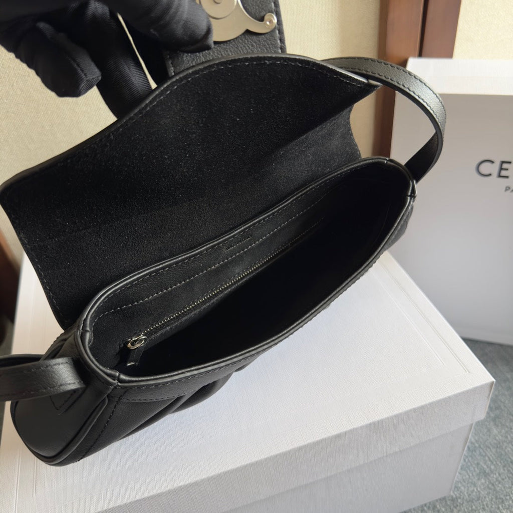 TEEN POLLY 29 IN BLACK CALFSKIN SILVER HARDWARE