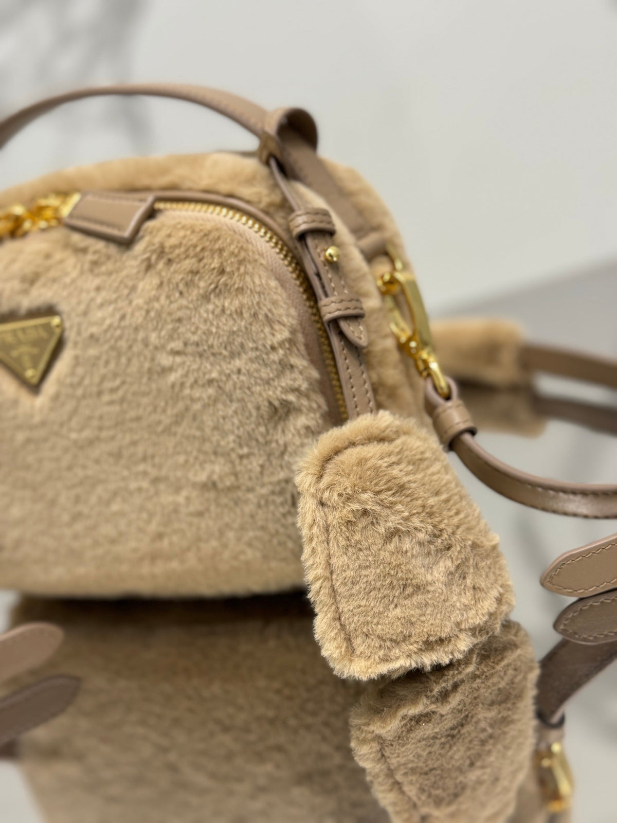 MINI SHOULDER BAG 19 IN BEIGE RABBIT FUR