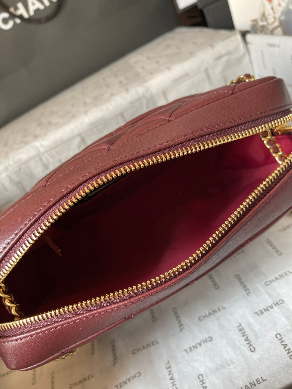 CAMERA BAG 24 IN BUCCANEER RED QUILTED LAMBSKIN DOUBLE C GOLD COIN