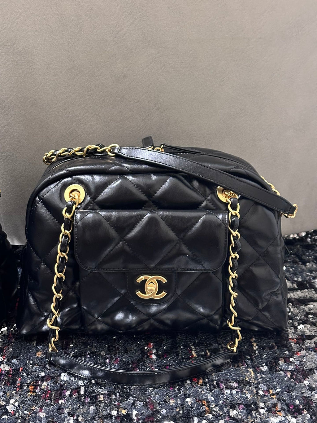 BOWLING BAG 33 IN BLACK SOFT LAMBSKIN GOLD HARDWARE
