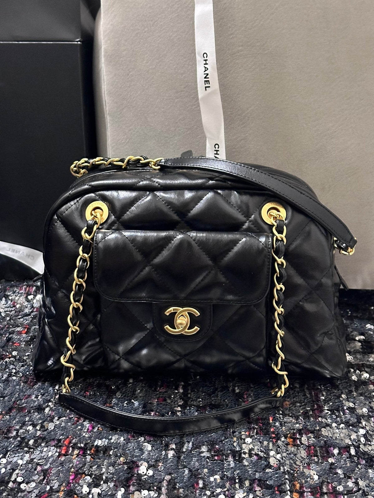 BOWLING BAG 33 IN BLACK SOFT LAMBSKIN GOLD HARDWARE