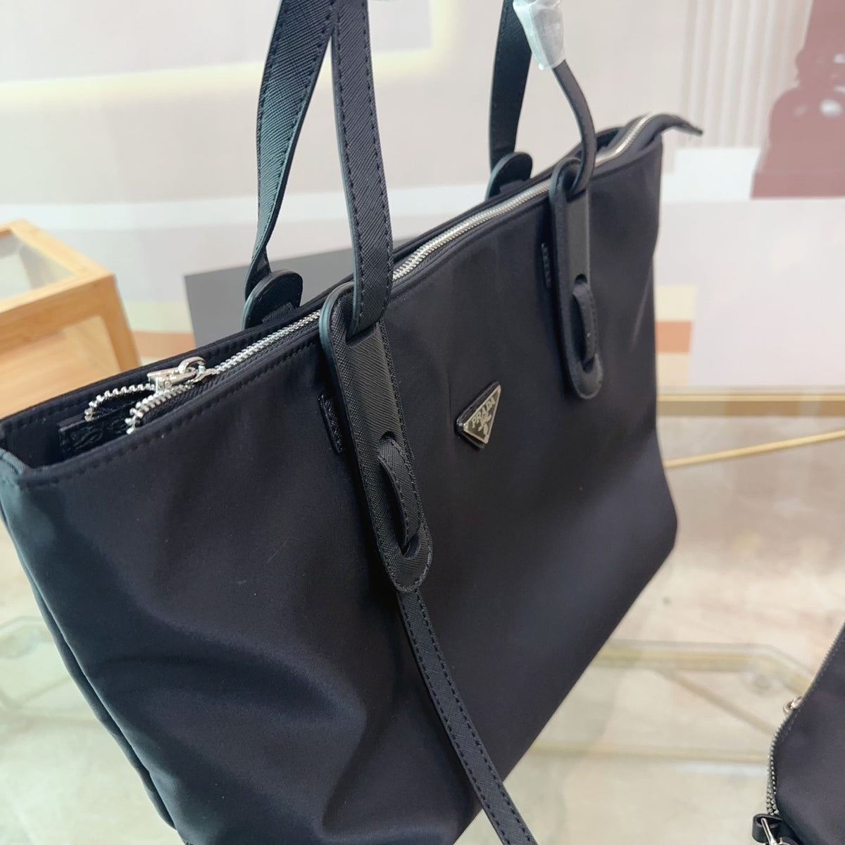LARGE TOTE BAG 36 IN BLACK RE-NYLON FABRIC