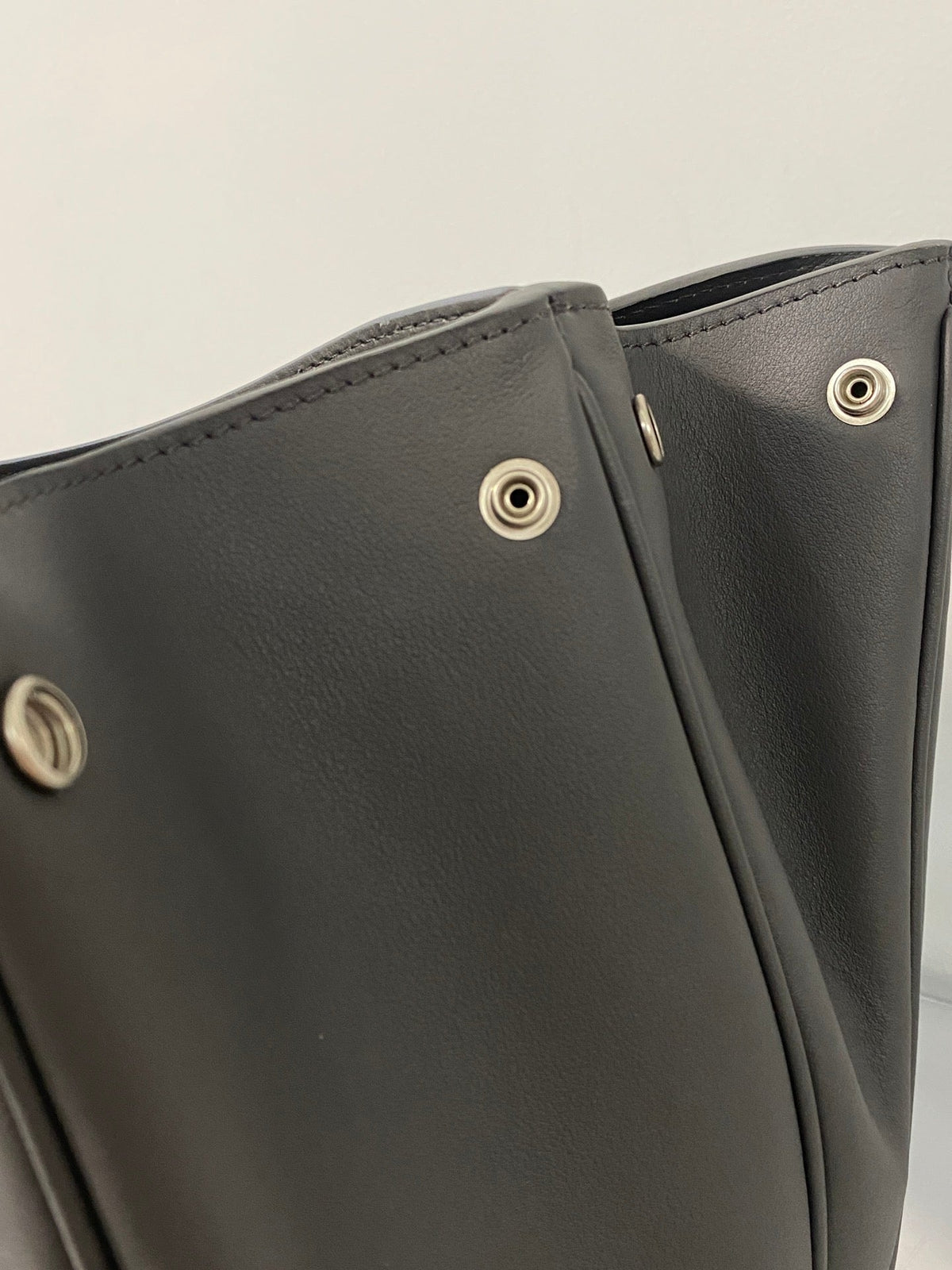 RODEO MEDIUM BAG 35 IN GREY SMOOTH CALFSKIN SILVER HARDWARE