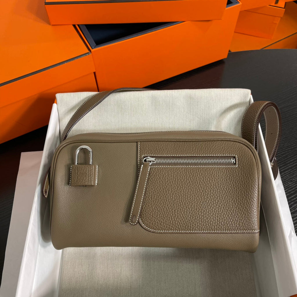 BOSTON NOUVEAU ON BOBY 29 SHOULDER BAG IN COFFEE BROWN CALFSKIN