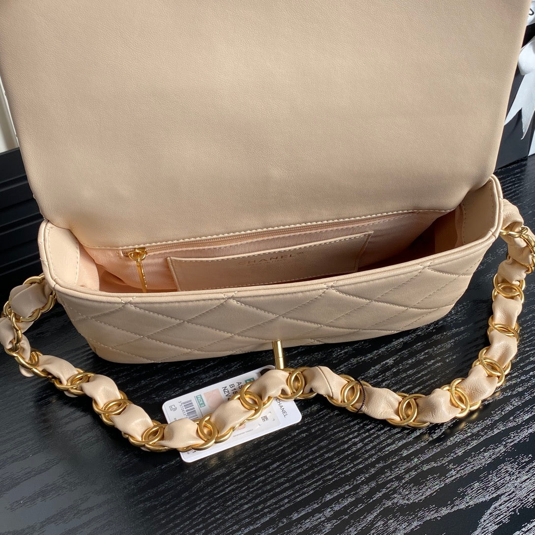 MEDIUM FLAP BAG 26 IN AKAROA BEIGE CALFSKIN GOLD DOUBLE C THICK CHAIN