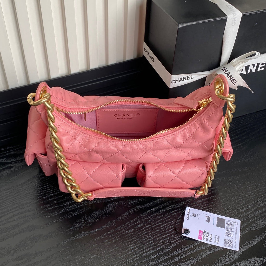 QUILTED HOBO CARGO BAG 31 IN BABY PINK CALFSKIN GOLD CHAIN