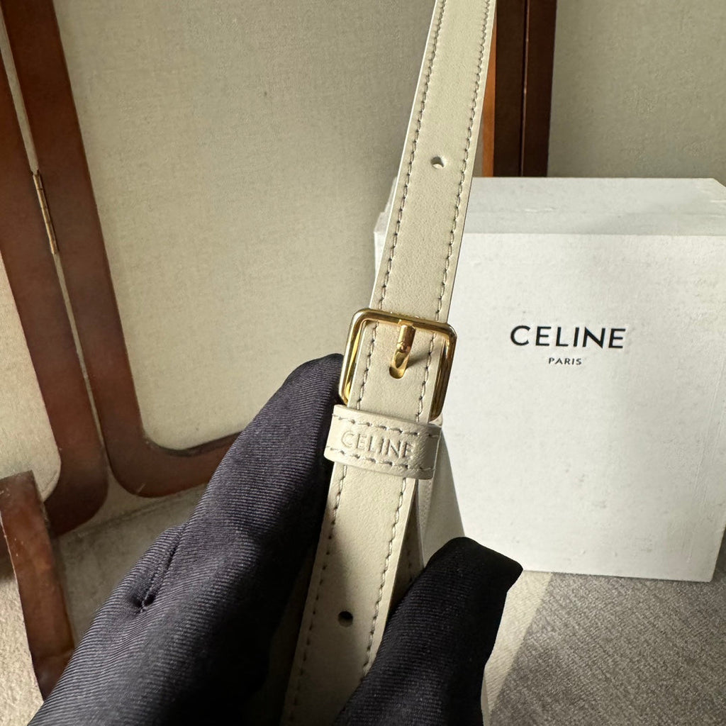 SMALL HELOÏSE BAG CUIR 22 IN WHITE CALFSKIN EMBOSSED LOGO