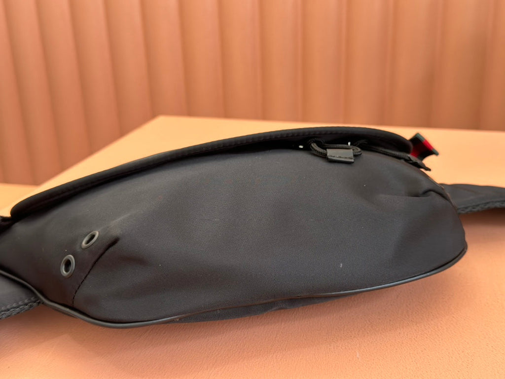 LARGE BELT BAG 32 IN BLACK CANVAS GREEN AND RED WEB DETAIL