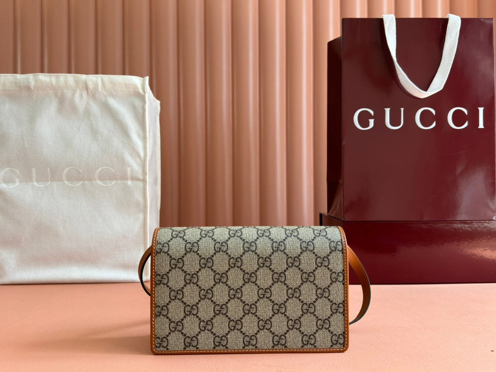 EMBLEM WALLET GG MONOGRAM 20 IN BEIGE AND DARK BROWN GG CALFSKIN