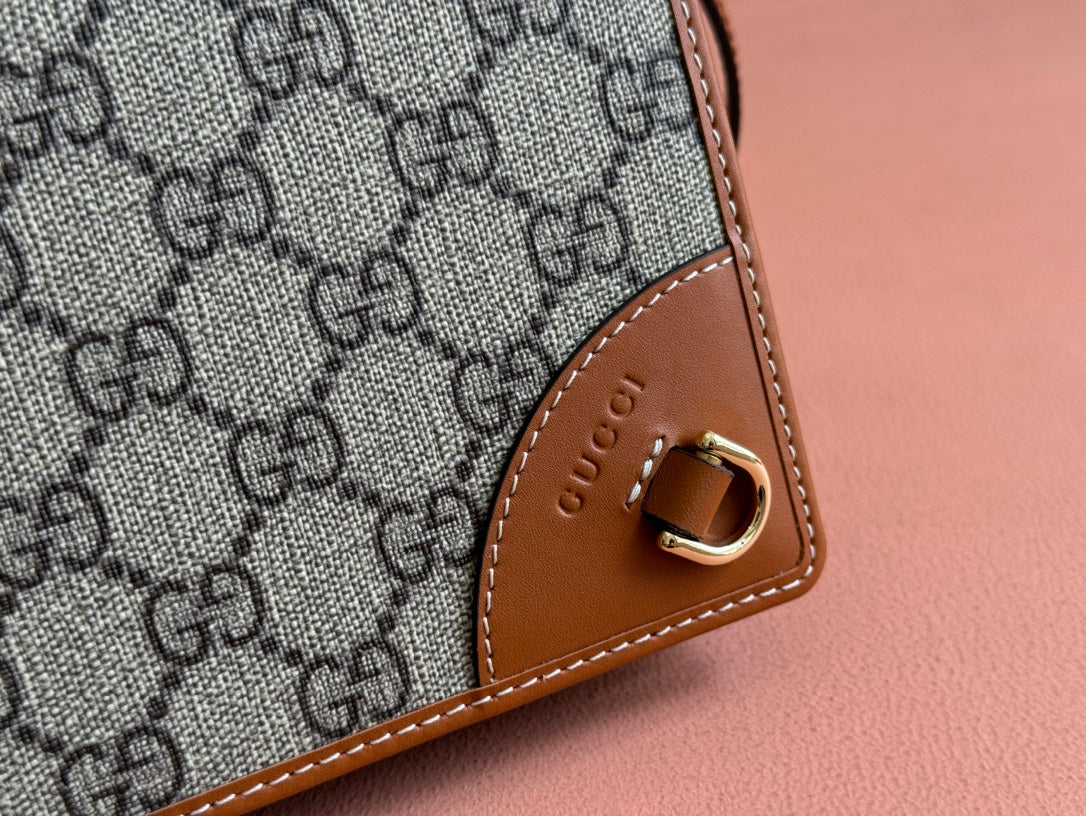 EMBLEM WALLET GG MONOGRAM 20 IN BEIGE AND DARK BROWN GG CALFSKIN