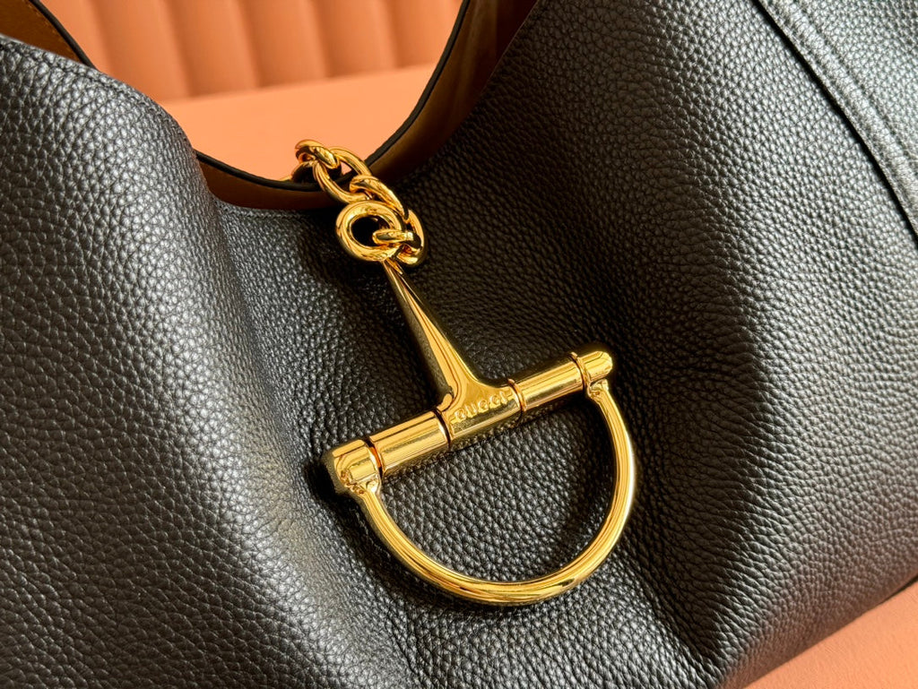 SOFTBIT MAXI SHOULDER BAG 46 IN BLACK GRAINY LAMBSKIN