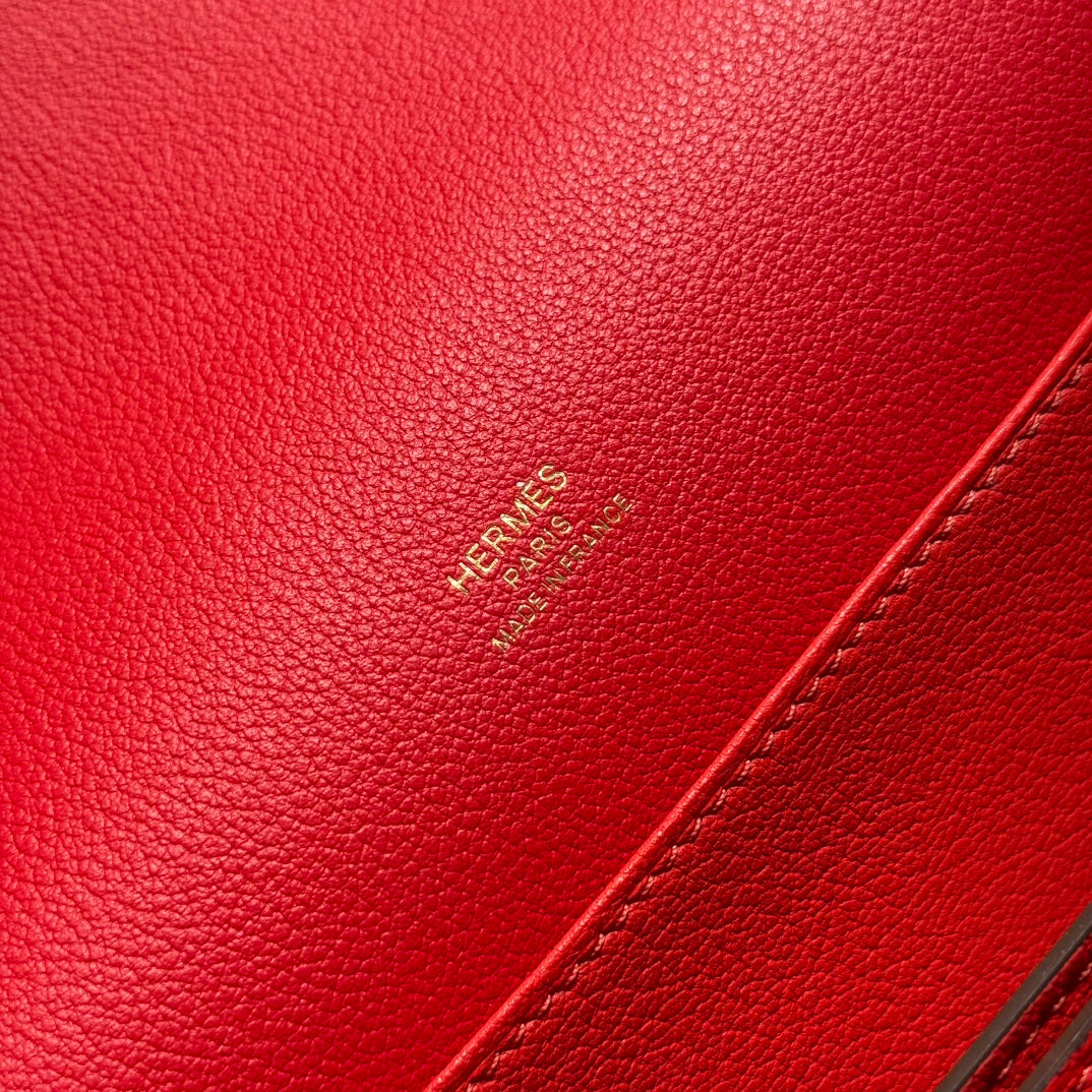 HM ROULIS 18 MINI BAG IN CARDINAL RED CALFSKIN GOLD-TONE HARDWARE