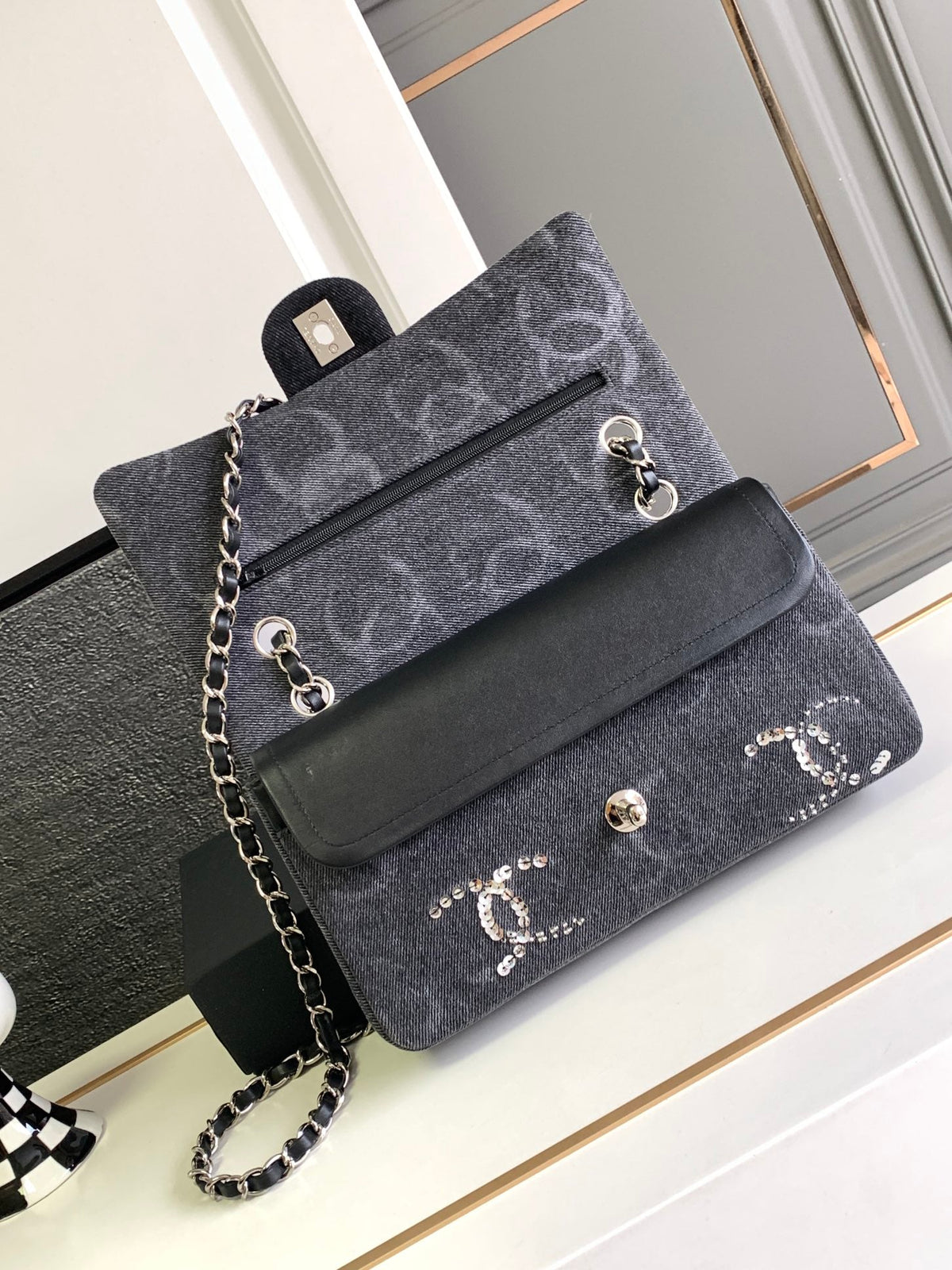 CC 25 FLAP BAG IN BLACK DENIM WITH STRAP