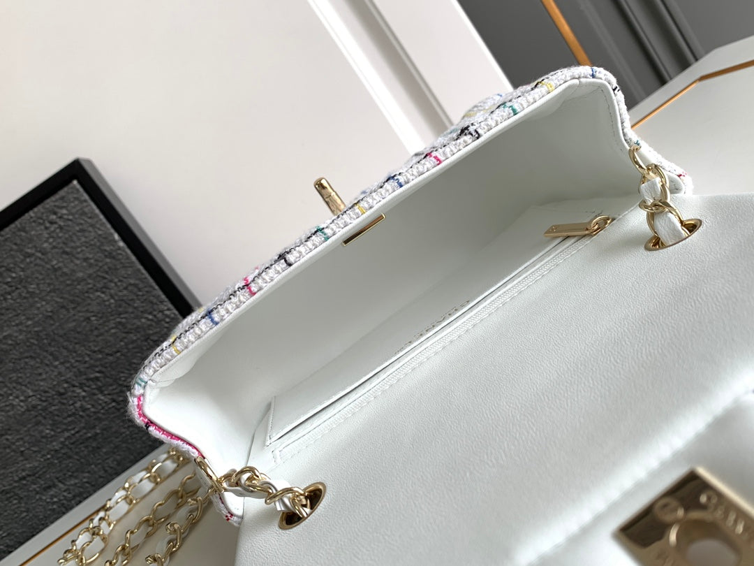 CC MEDIUM 25 FLAP BAG IN WHITE WOOL TWEED