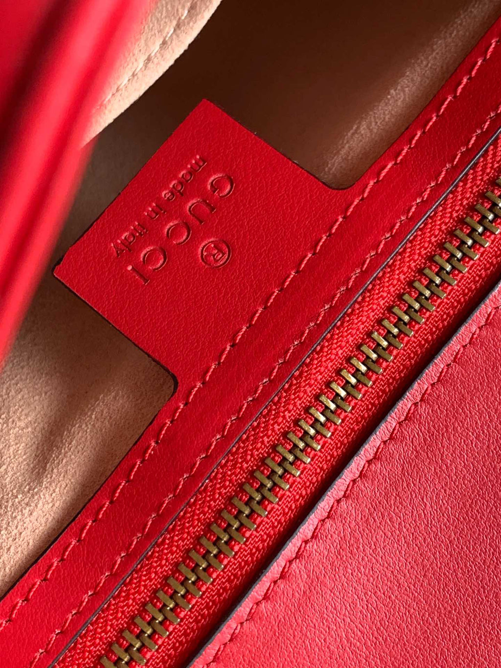GG Marmont 26.5cm Red Calfskin Gold Hardware